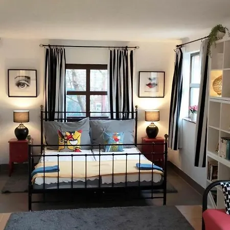 Fülöp Kisház Сasa de vacaciones Balatonszepezd